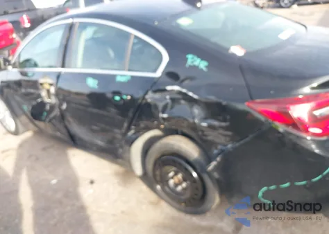 2015 Buick Regal Turbo z USA, uszkodzony, nr VIN 2G4GK5EX0F9151717